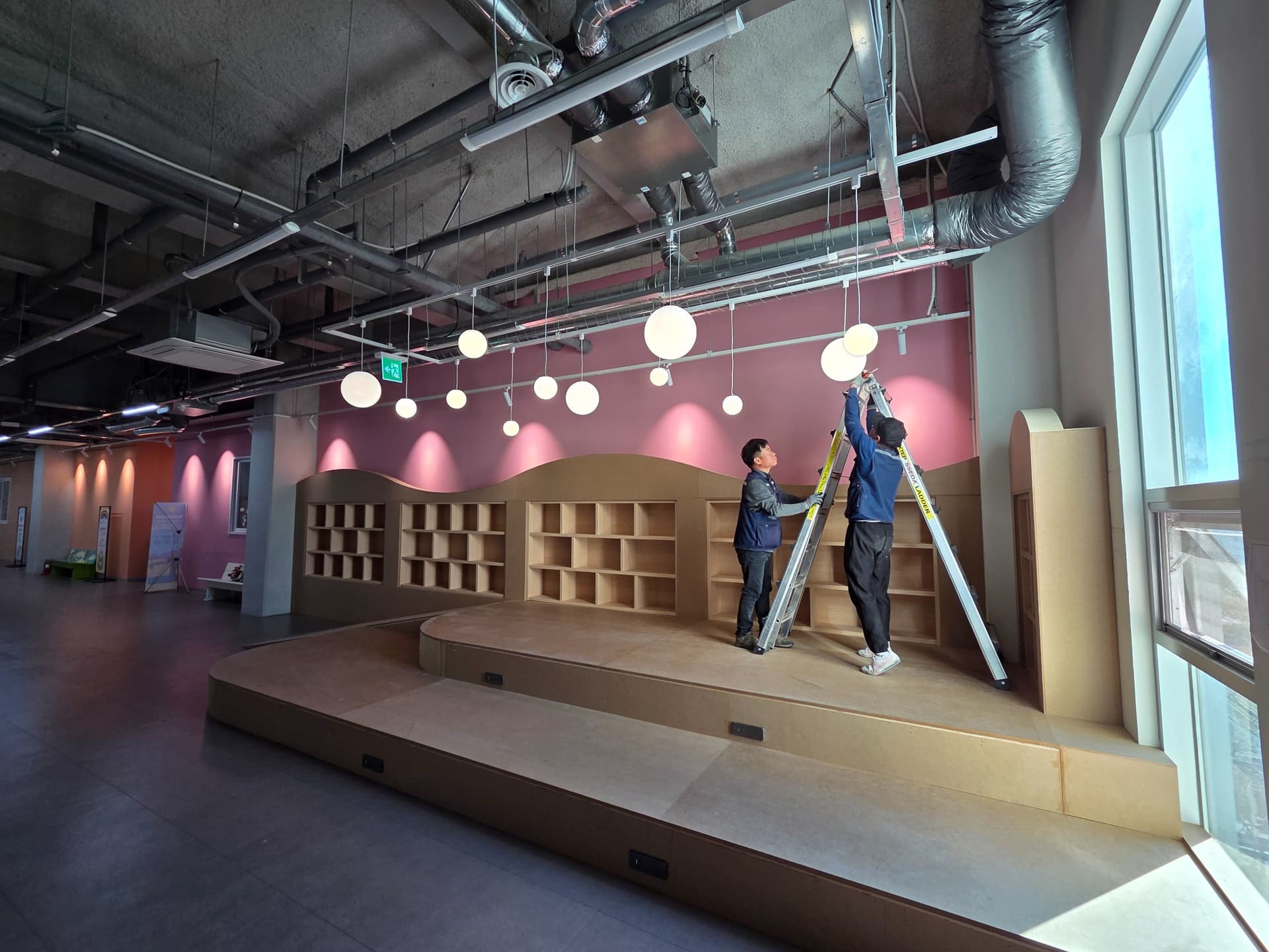 교회 어린이 도서관 인테리어 - 이미지 2