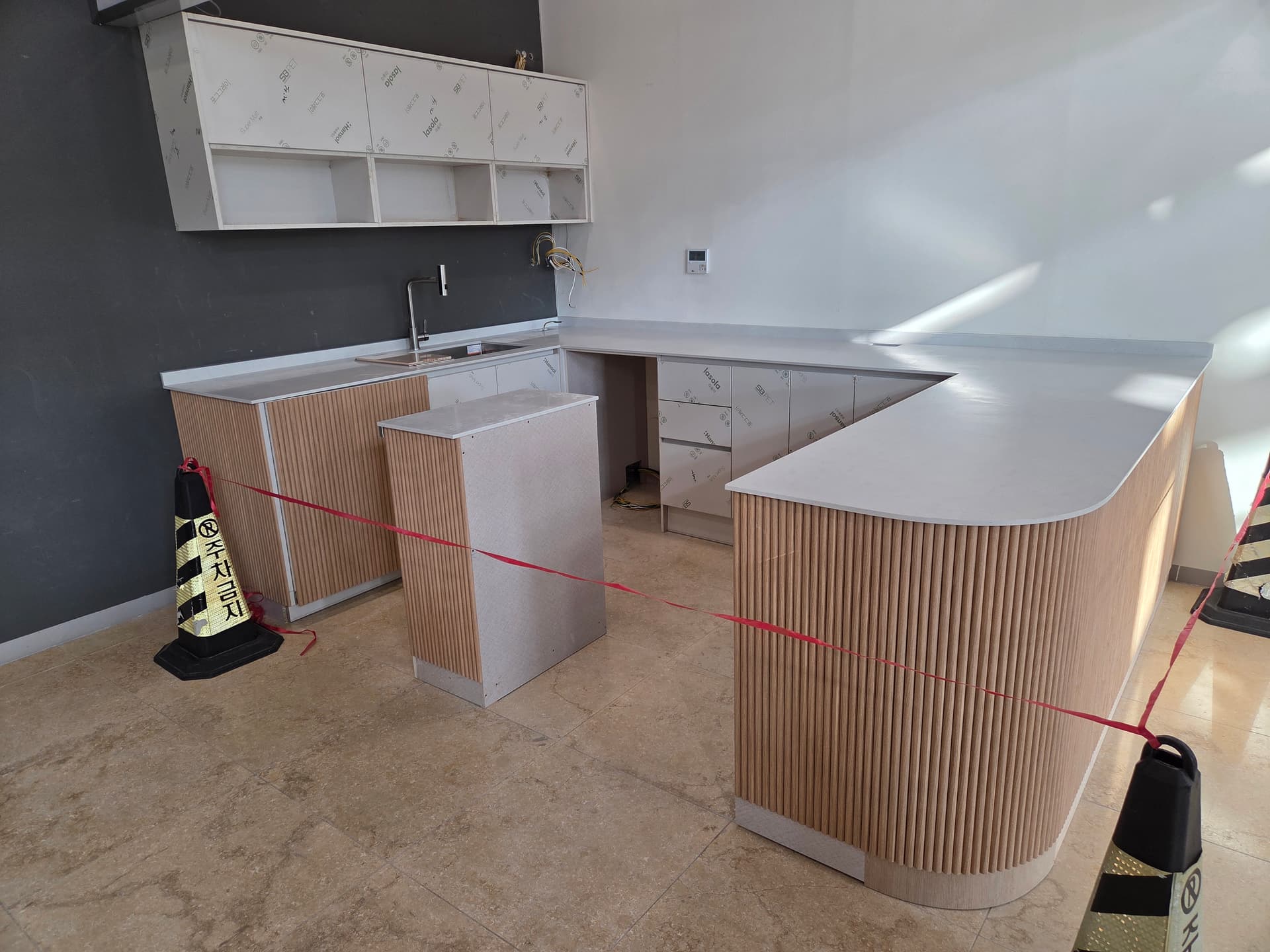 교회 커피스테이션 인테리어 - 이미지 2